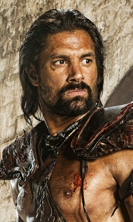 斯巴达克斯:亡者之役-Crixus剧照