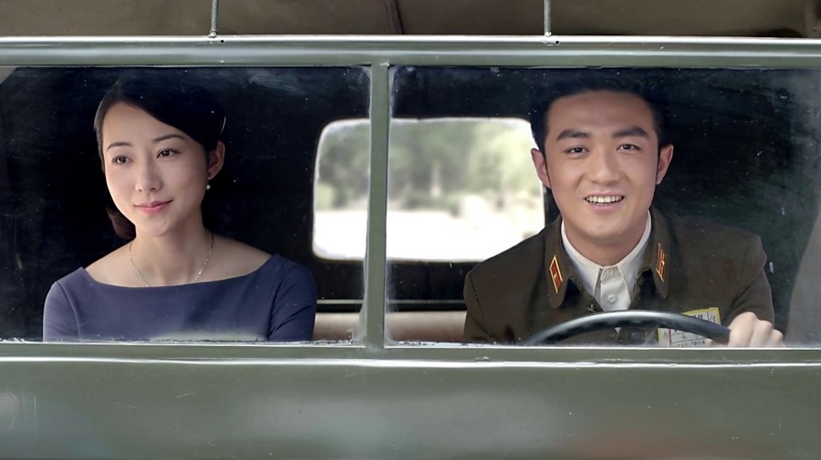 乱世丽人行-何楚天剧照