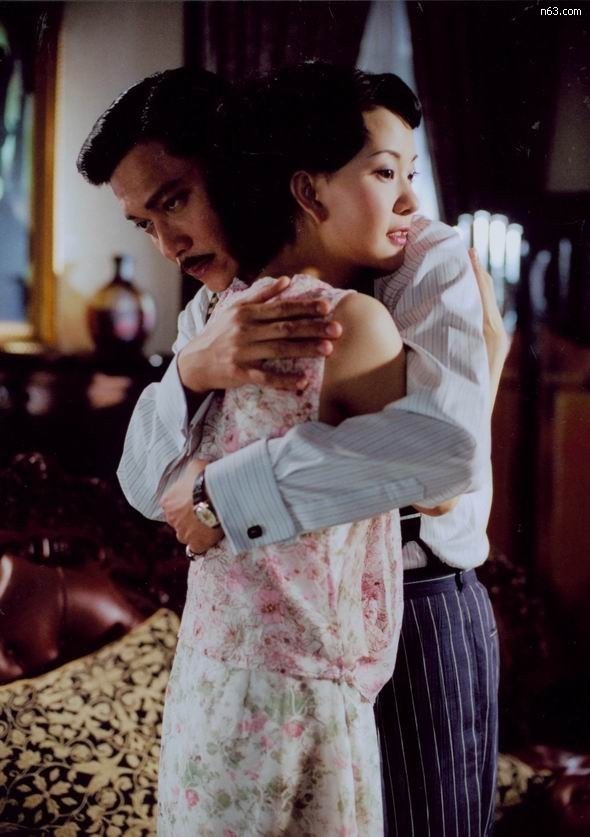   分享到: 反串                (9/13)         反串剧照-角色