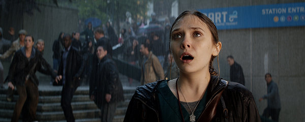 影片中伊丽莎白·奥尔森饰演艾丽·布罗迪,是福特·布罗的妻子,一位