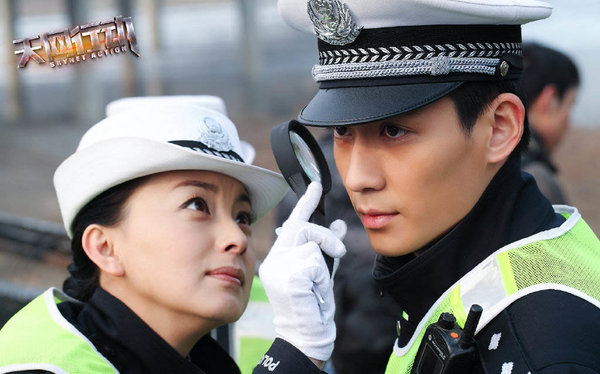 时隔七年上映的《天网行动》找到了专属"警匪剧"的节奏感_电视猫